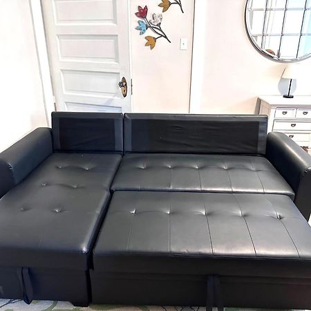 E1 Centrally Located In Carytown Fully Fenced Richmond Bagian luar foto