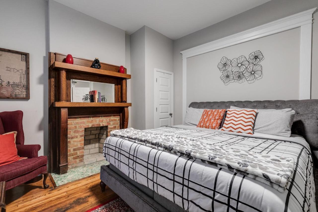 E1 Centrally Located In Carytown Fully Fenced Richmond Bagian luar foto