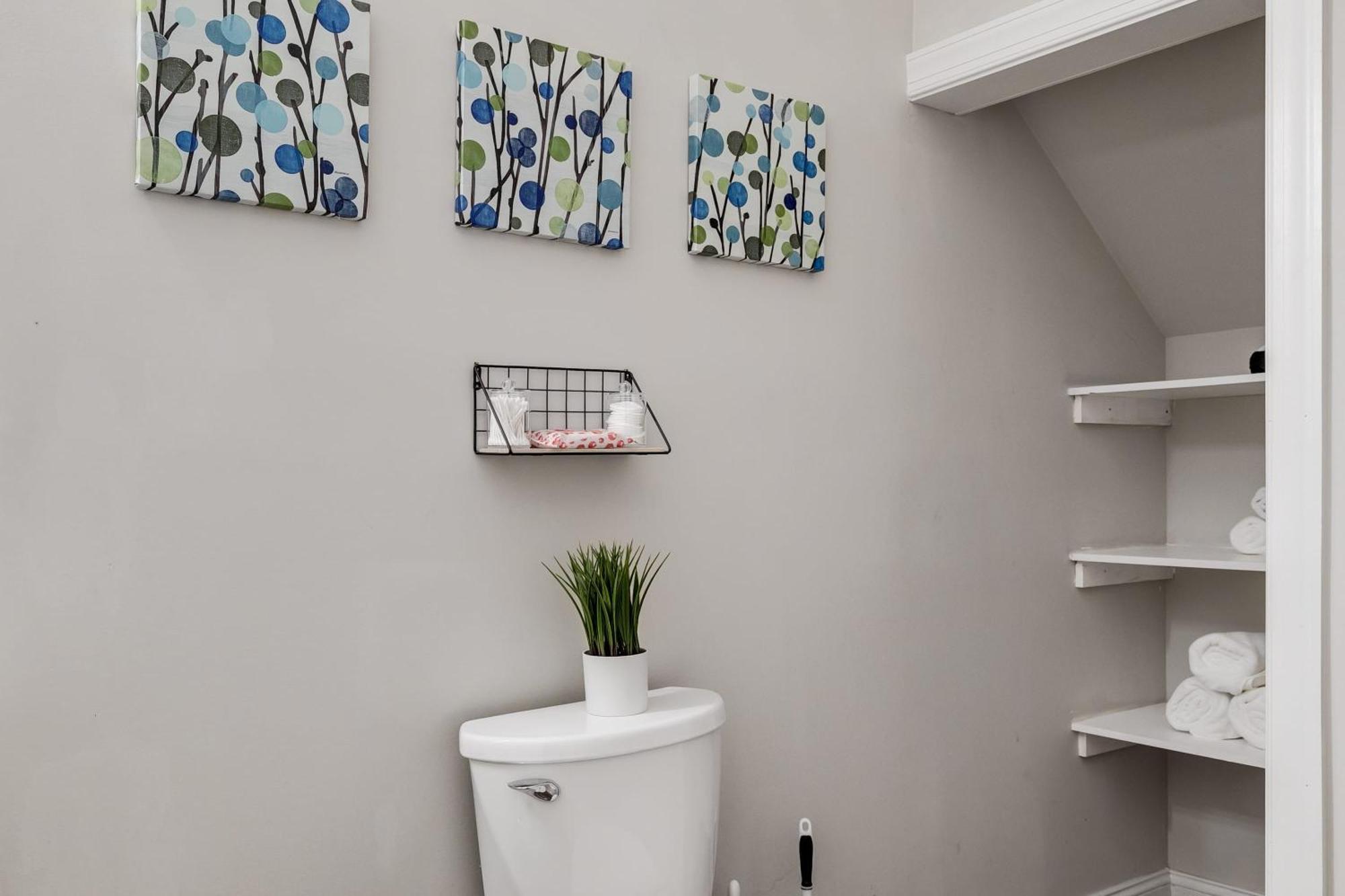 E1 Centrally Located In Carytown Fully Fenced Richmond Bagian luar foto